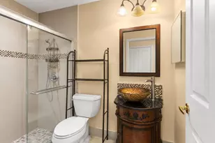 1021 NW 185th Ave, Pembroke Pines, FL 33029 - Photo 14