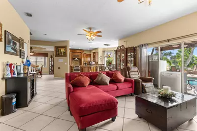 1021 NW 185th Avenue, Pembroke Pines, FL 33029 - Photo 12