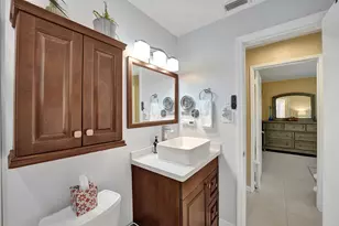 5940 NE 2nd Ave, Oakland Park, FL 33334 - Photo 24