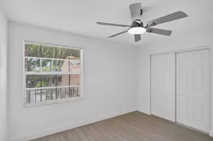 11451 Lakeview Dr, Coral Springs, FL 33071 - Photo 26
