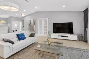10305 Crosswind Rd, Boca Raton, FL 33498 - Photo 8