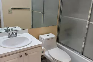 830 S Hollybrook Dr, Pembroke Pines, FL 33025 - Photo 14