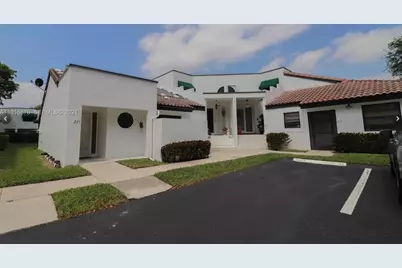 223 NW 36th Avenue, Deerfield Beach, FL 33442 - Photo 1