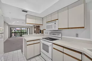 700 Uno Lago Dr, Juno Beach, FL 33408 - Photo 12