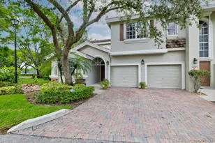 12375 NW 10th Dr, Coral Springs, FL 33071 - Photo 2
