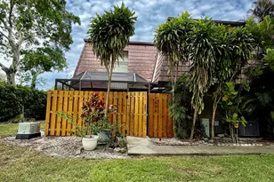 7696 Courtyard Run Run W, Boca Raton, FL 33433 - Photo 2