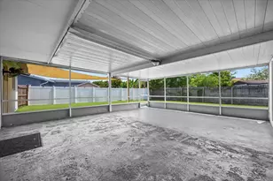3130 Capri Rd, Palm Beach Gardens, FL 33410 - Photo 20