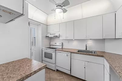 1427 E Hillsboro Boulevard #123, Deerfield Beach, FL 33441 - Photo 10