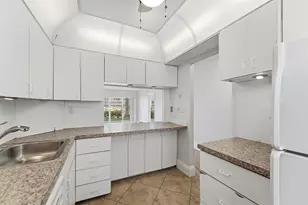 1427 E Hillsboro Blvd, Deerfield Beach, FL 33441 - Photo 12