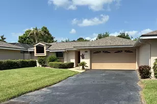 6287 N Mirror Lake Dr, Sebastian, FL 32958 - Photo 2