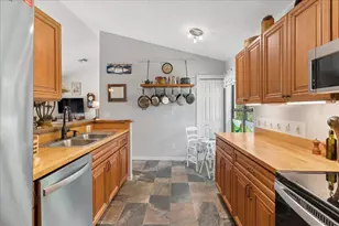 6287 N Mirror Lake Dr, Sebastian, FL 32958 - Photo 8