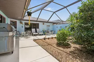 6287 N Mirror Lake Dr, Sebastian, FL 32958 - Photo 14