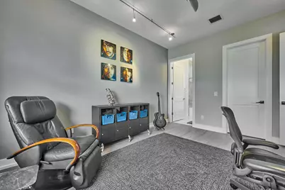 2819 Gin Berry Way, West Palm Beach, FL 33401 - Photo 32
