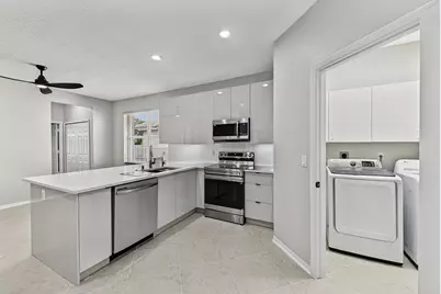12325 Cascades Pointe Drive, Boca Raton, FL 33428 - Photo 16