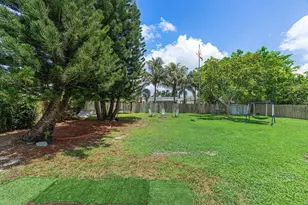 348 Sandpiper Ave, Royal Palm Beach, FL 33411 - Photo 4