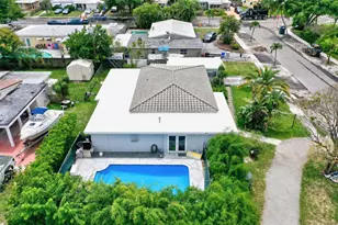 970 SW 3rd Ave, Pompano Beach, FL 33060 - Photo 1