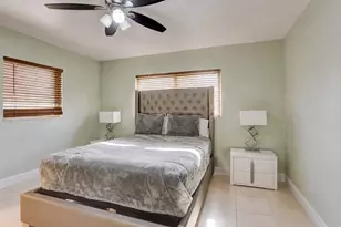 970 SW 3rd Ave, Pompano Beach, FL 33060 - Photo 10