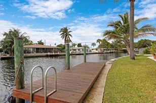 2156 NE 27th Dr, Wilton Manors, FL 33306 - Photo 2