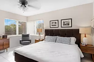 2156 NE 27th Dr, Wilton Manors, FL 33306 - Photo 18