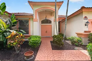 10036 Lexington Estates Blvd, Boca Raton, FL 33428 - Photo 2