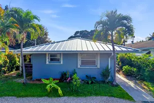 721 E Coast Ave, Lantana, FL 33462 - Photo 1