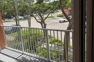 6936 SW 39th St, Davie, FL 33314 - Photo 12