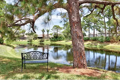 725 Timber Ridge Trail SW #Unit B, Vero Beach, FL 32962 - Photo 32