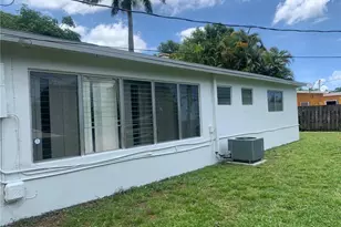 6900 NW 14th Ct, Plantation, FL 33313 - Photo 2