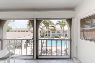 250 NE 20th St, Boca Raton, FL 33431 - Photo 8