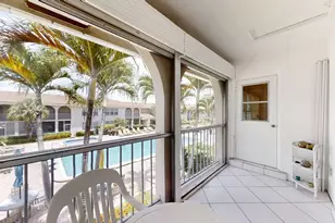 250 NE 20th St, Boca Raton, FL 33431 - Photo 14