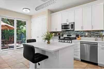 513 Tomahawk Court, Palm Beach Gardens, FL 33410 - Photo 10