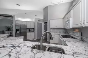 8173 SE Carlton St, Hobe Sound, FL 33455 - Photo 12