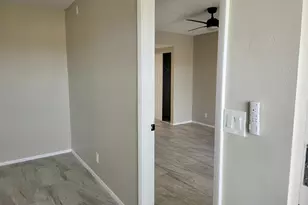 1562 SE Royal Green Cir, Port Saint Lucie, FL 34952 - Photo 10