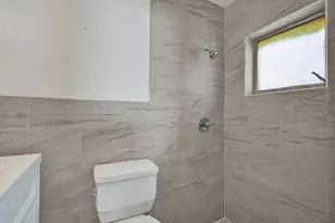 7010-7012 NW 78th Ave, Tamarac, FL 33321 - Photo 24