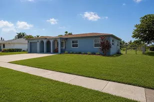 22157 Aquila St, Boca Raton, FL 33428 - Photo 2