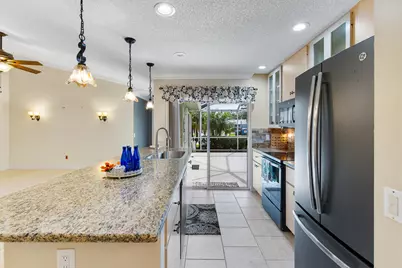 1220 NW Sun Terrace Circle #C, Port Saint Lucie, FL 34986 - Photo 4