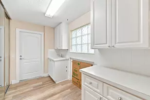 7780 Pine Island Way, West Palm Beach, FL 33411 - Photo 14