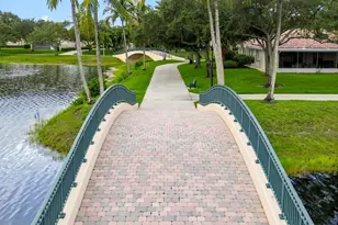 7780 Pine Island Way, West Palm Beach, FL 33411 - Photo 18