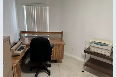 16323 SW 6th Street, Pembroke Pines, FL 33027 - Photo 24