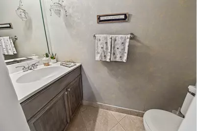 2130 NE 9th Avenue, Wilton Manors, FL 33305 - Photo 18