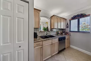 2130 NE 9th Ave, Wilton Manors, FL 33305 - Photo 12