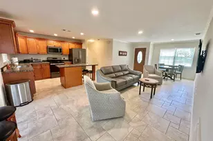 126 Lake Francis Dr, Lake Placid, FL 33852 - Photo 4
