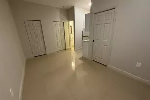 9033 NW 174th St, Hialeah, FL 33018 - Photo 4