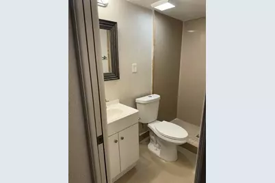 9033 NW 174th Street #Studio, Hialeah, FL 33018 - Photo 6
