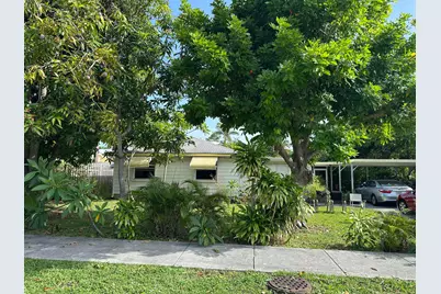 209 NE 5th Court, Delray Beach, FL 33444 - Photo 2