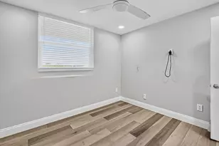 689 NE 6th Ct, Boynton Beach, FL 33435 - Photo 28