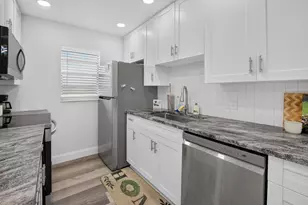 689 NE 6th Ct, Boynton Beach, FL 33435 - Photo 12