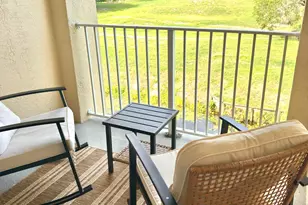 2060 Greenview Shores Blvd, Wellington, FL 33414 - Photo 10