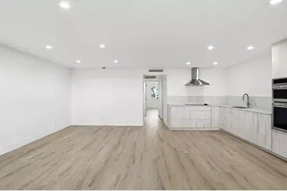 1023 Guildford #B, Boca Raton, FL 33434 - Photo 2