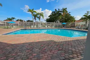 7526 Pinewalk Dr S, Margate, FL 33063 - Photo 30